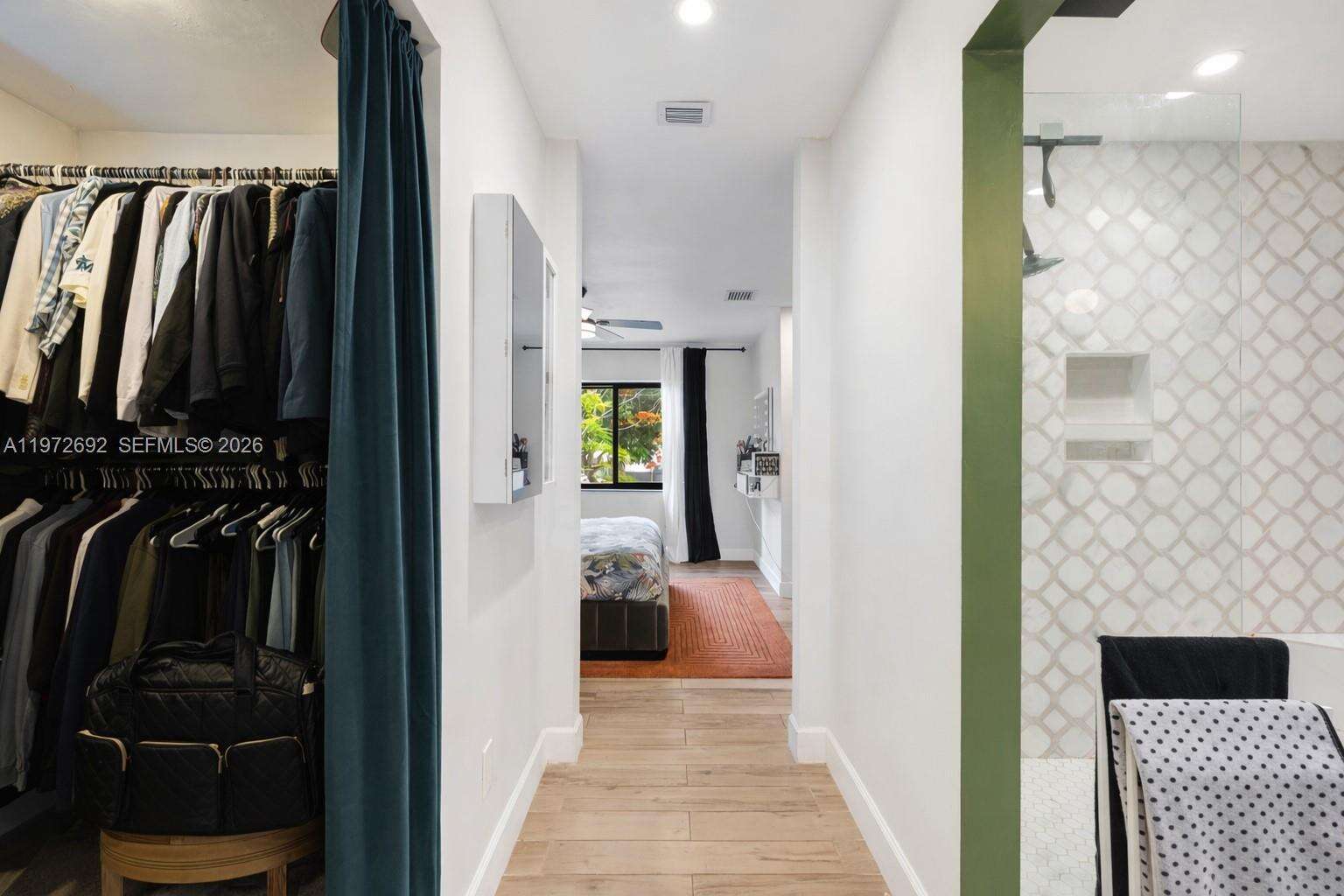 2421 187th St, Miami, FL 33180 | Picture 25