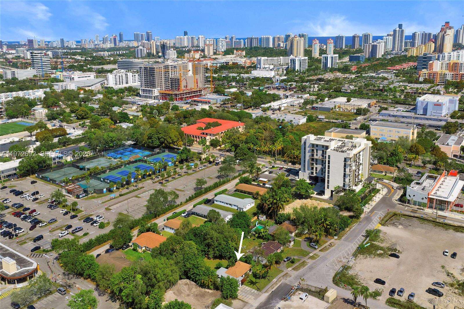 2421 187th St, Miami, FL 33180 | Picture 39