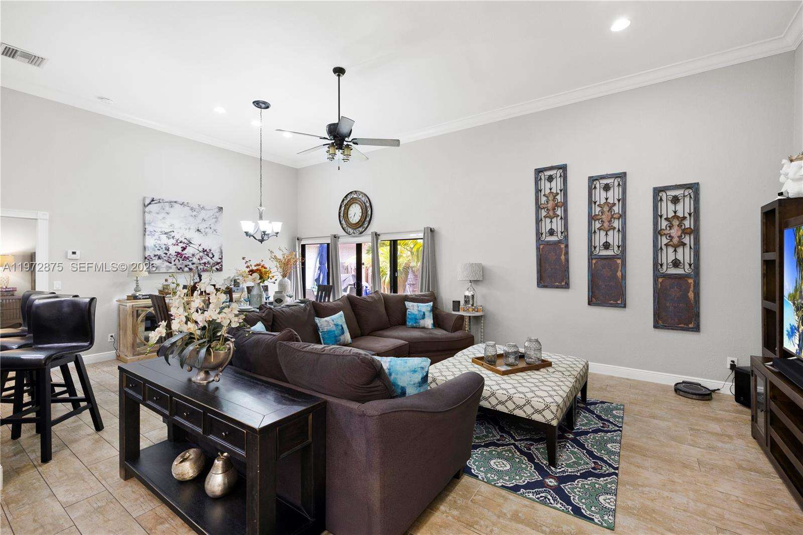 2731 Parkview Dr, Hallandale Beach, FL 33009 | Picture 13