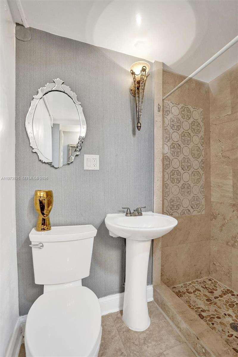 609 2nd Ave, Hallandale Beach, FL 33009 - For Sale photo 14