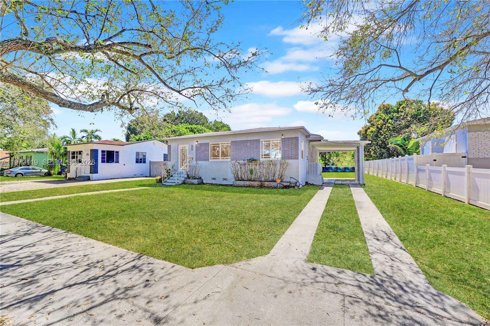 2462 Washington St, Hollywood, FL 33020 | Picture 2