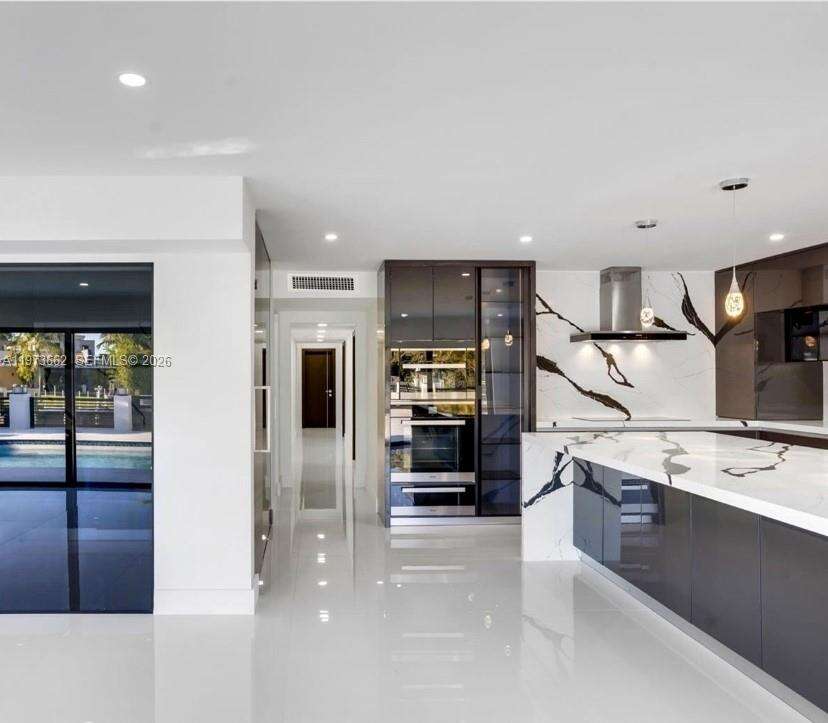 406 Holiday Dr, Hallandale Beach, FL 33009 | Picture 11