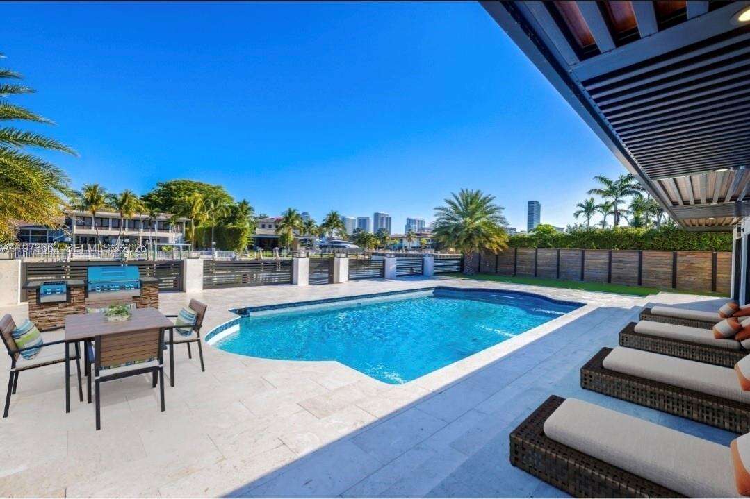 406 Holiday Dr, Hallandale Beach, FL 33009 | Picture 30