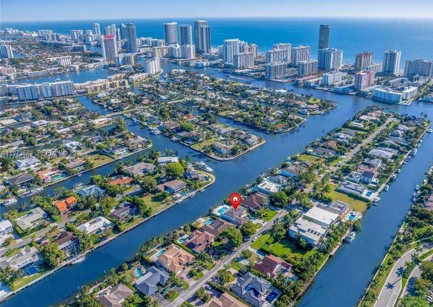 406 Holiday Dr, Hallandale Beach, FL 33009 | Picture 4