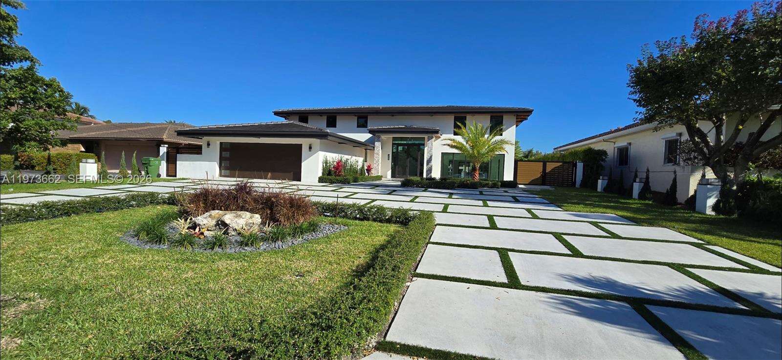 406 Holiday Dr, Hallandale Beach, FL 33009 | Picture 36