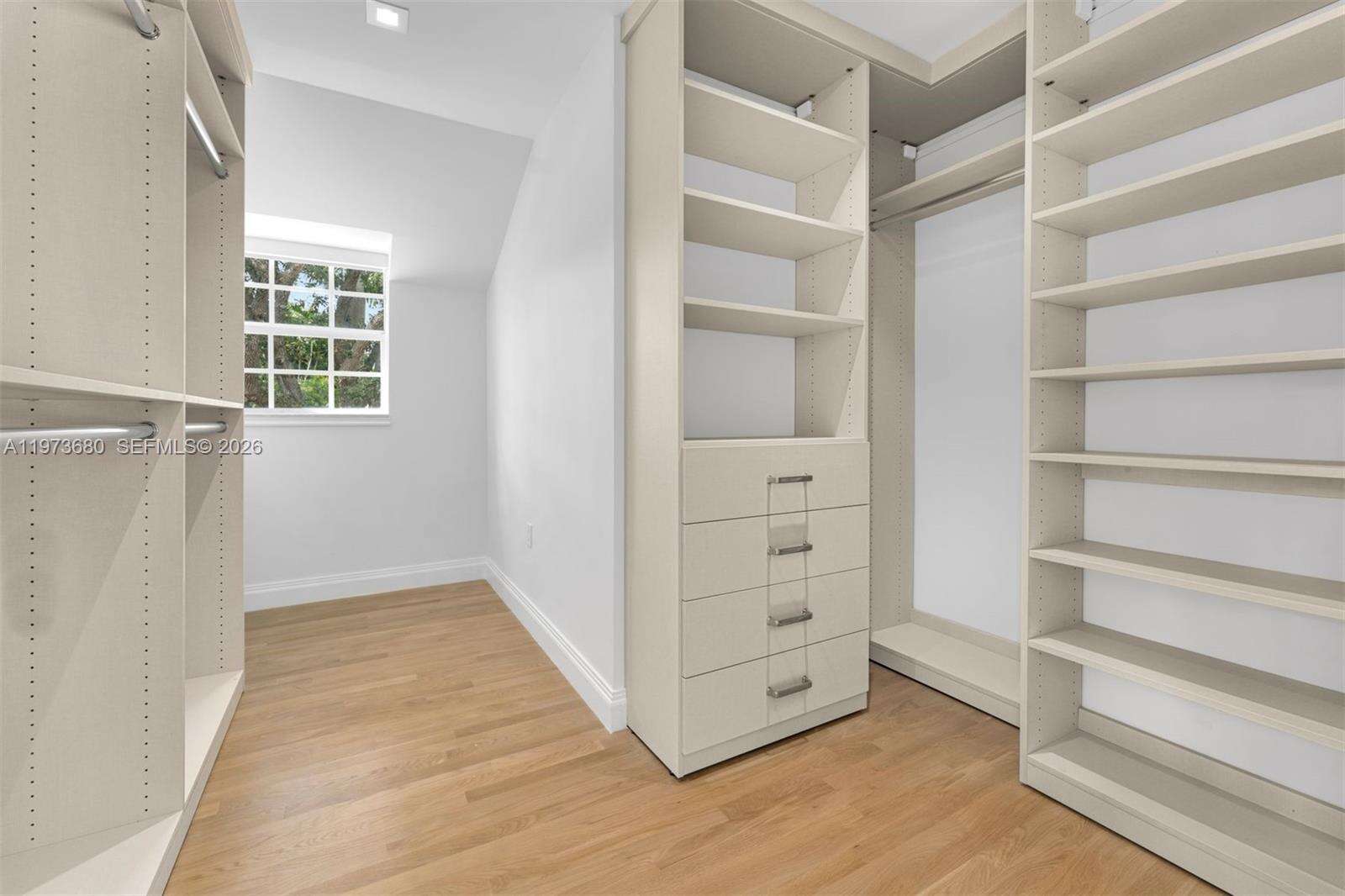 6675 Roxbury Ln, Miami Beach, FL 33141 | Picture 11