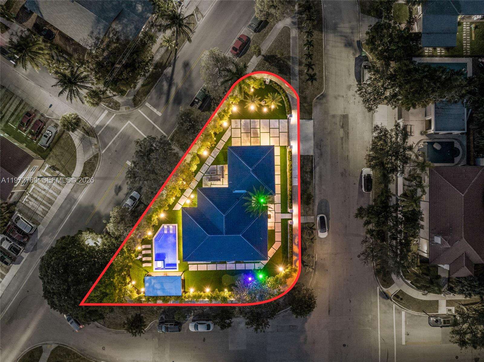 2100 9th Ave, Miami, FL 33129 | Picture 3