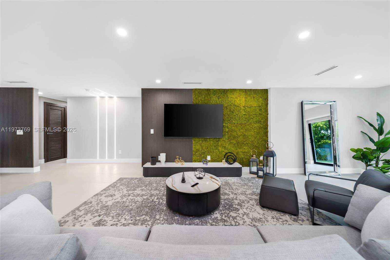 2100 9th Ave, Miami, FL 33129 | Picture 39