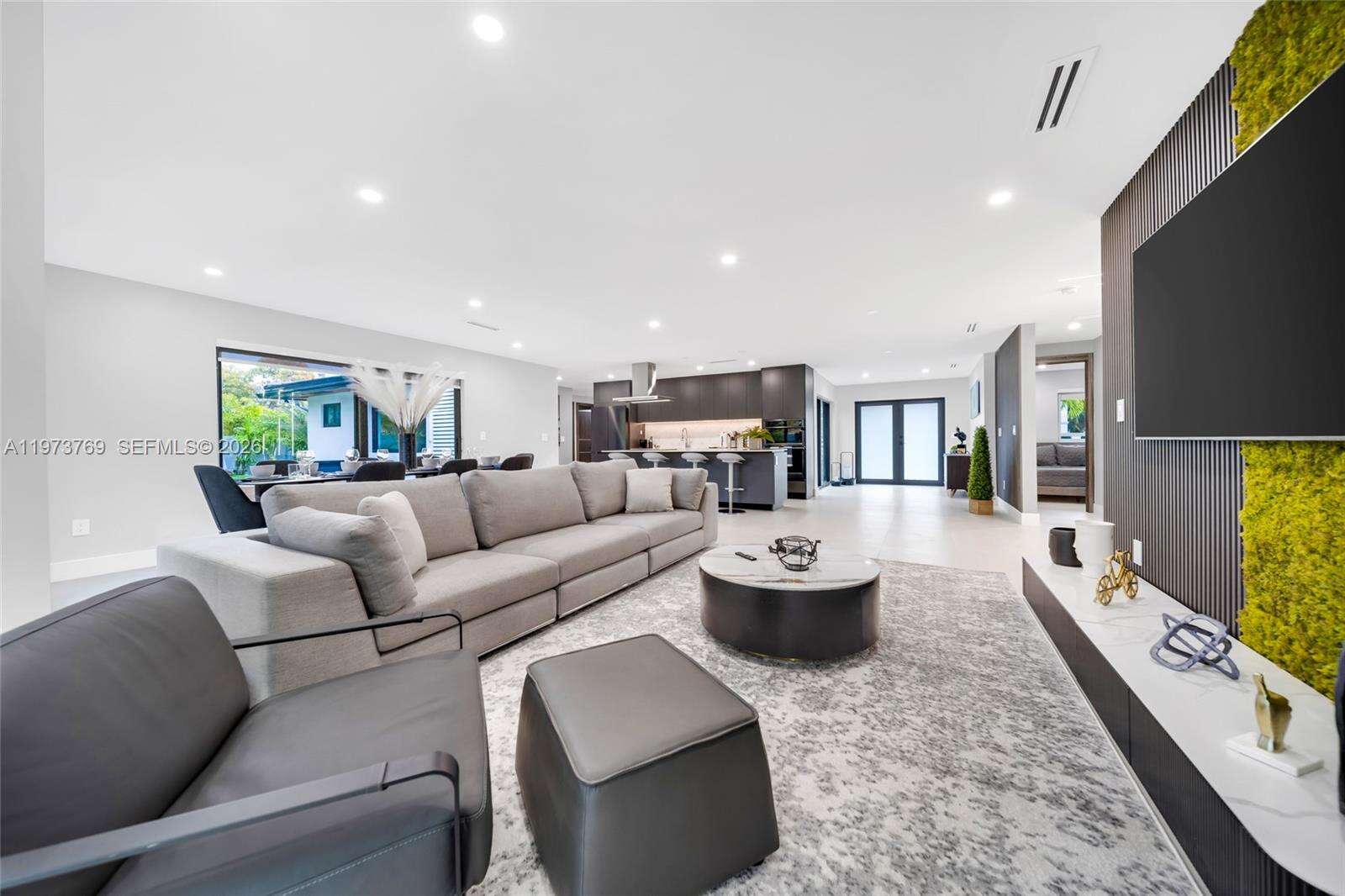 2100 9th Ave, Miami, FL 33129 | Picture 40