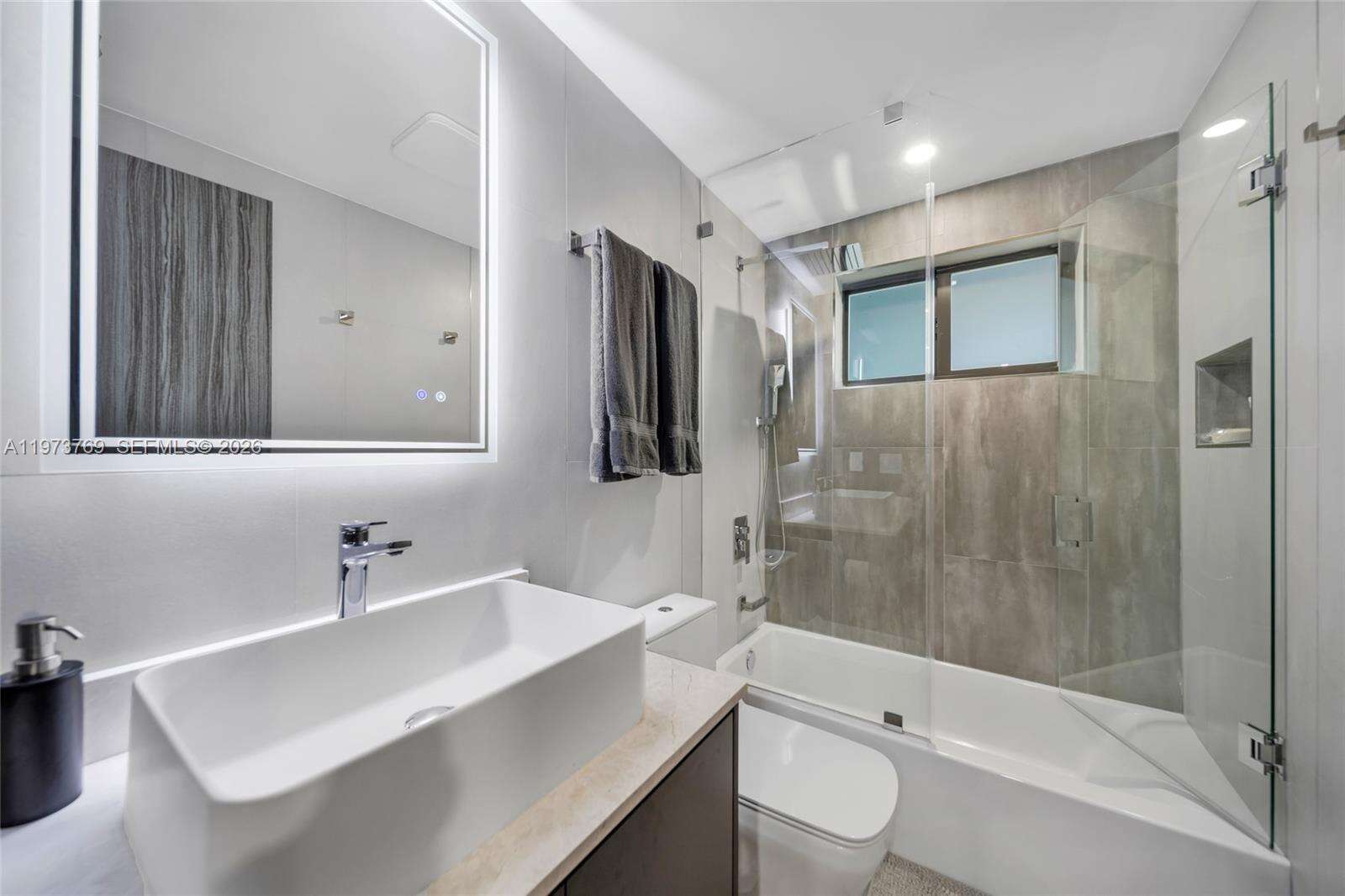 2100 9th Ave, Miami, FL 33129 | Picture 58