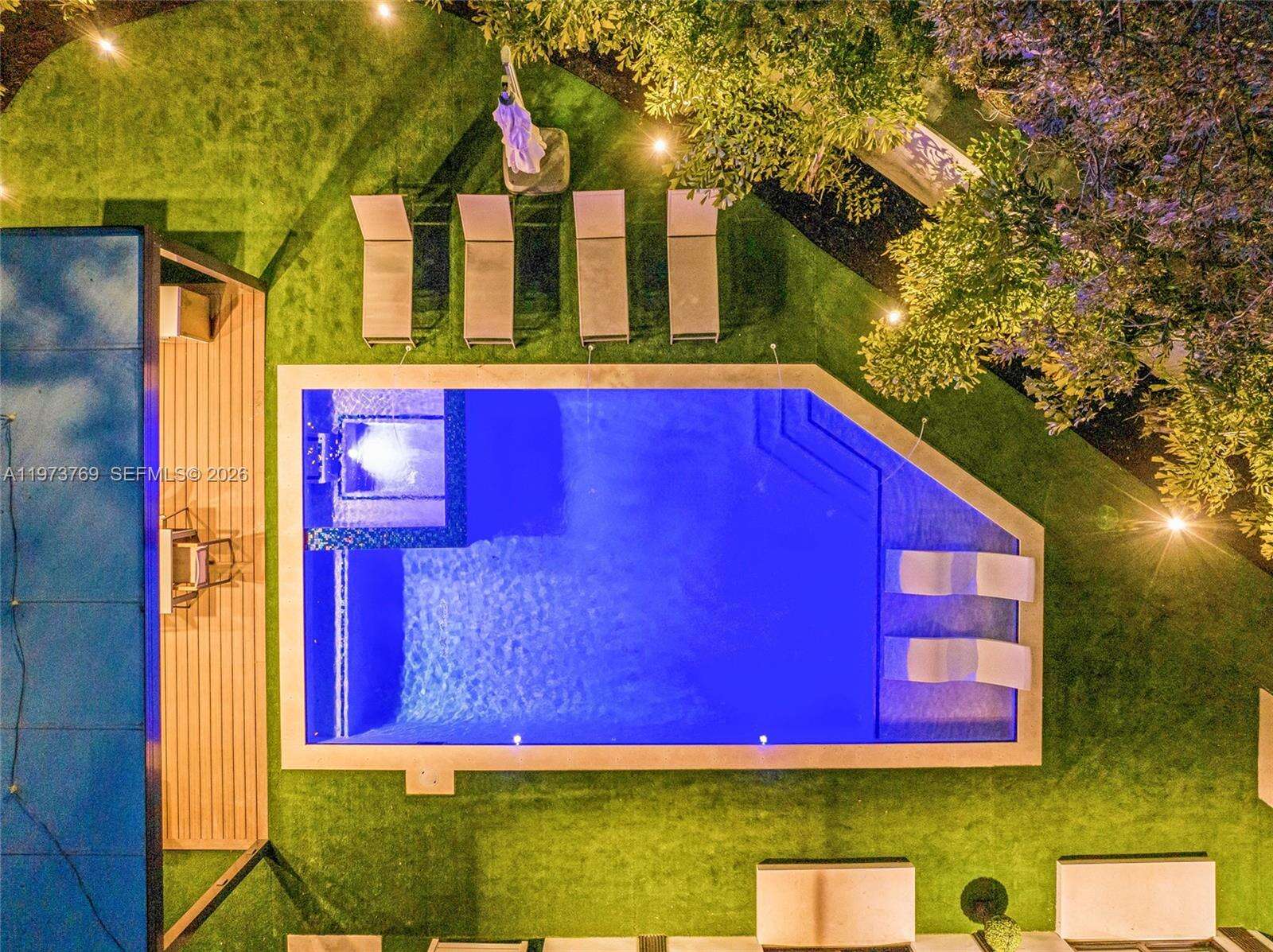 2100 9th Ave, Miami, FL 33129 | Picture 8