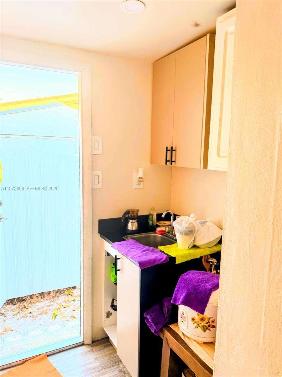 2281 81st Ter, Miami, FL 33147 | Picture 25