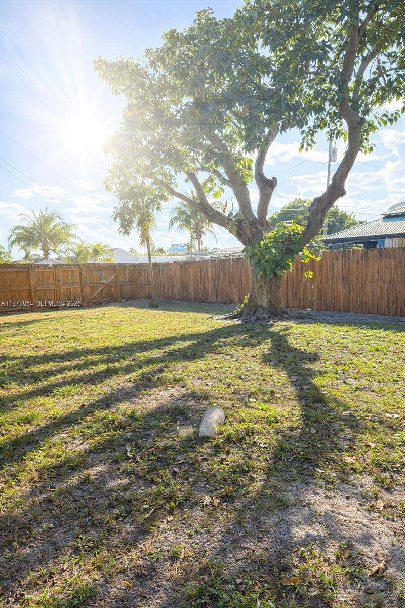 2330 Scott St, Hollywood, FL 33020 | Picture 17