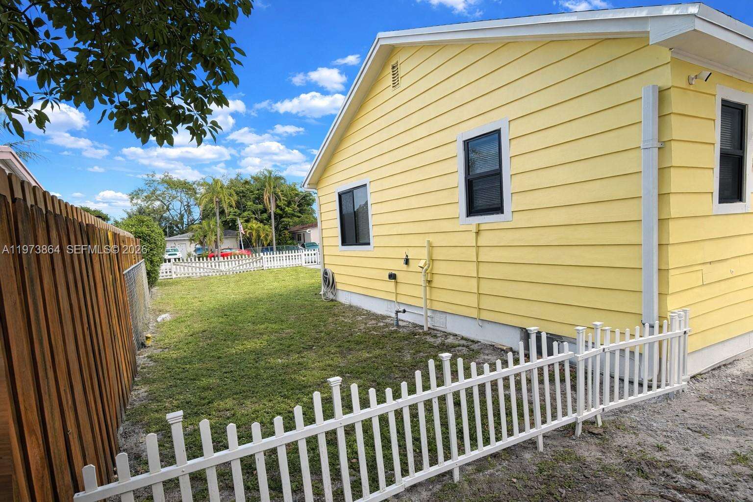 2330 Scott St, Hollywood, FL 33020 | Picture 18