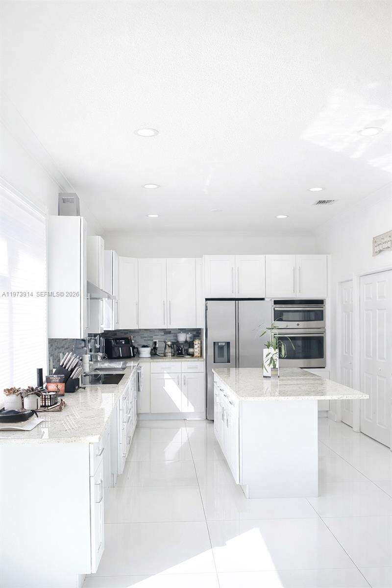 2150 100th Ave, Pembroke Pines, FL 33024 - For Sale photo 12