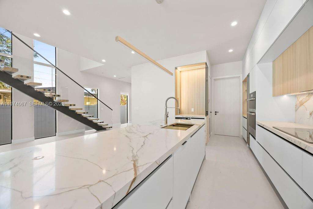 1135 11th Ave, Fort Lauderdale, FL 33304 | Picture 33