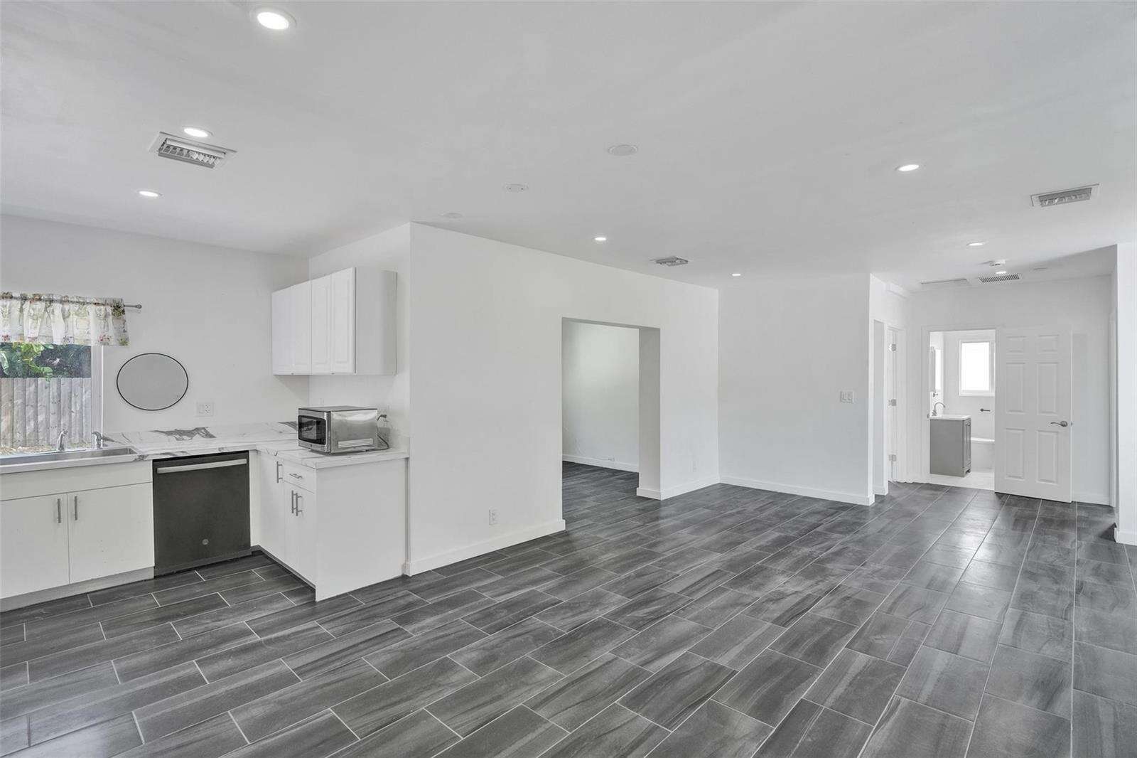 1904 1st, Fort Lauderdale, FL 33316 - For Sale photo 2