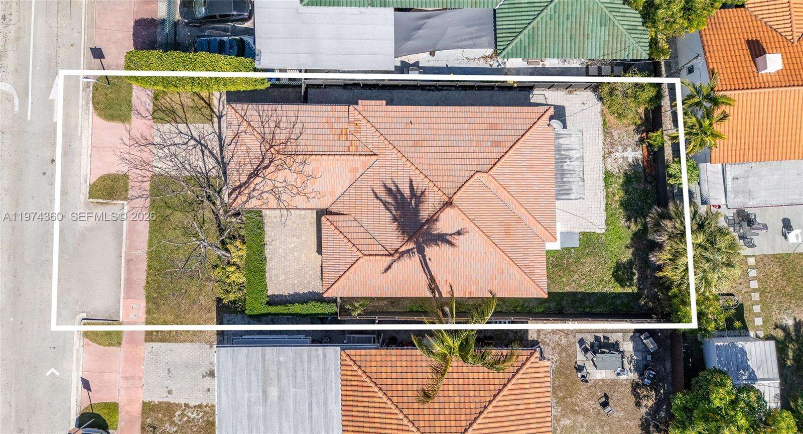 7027 Trouville Esplanade, Miami Beach, FL 33141 | Picture 3