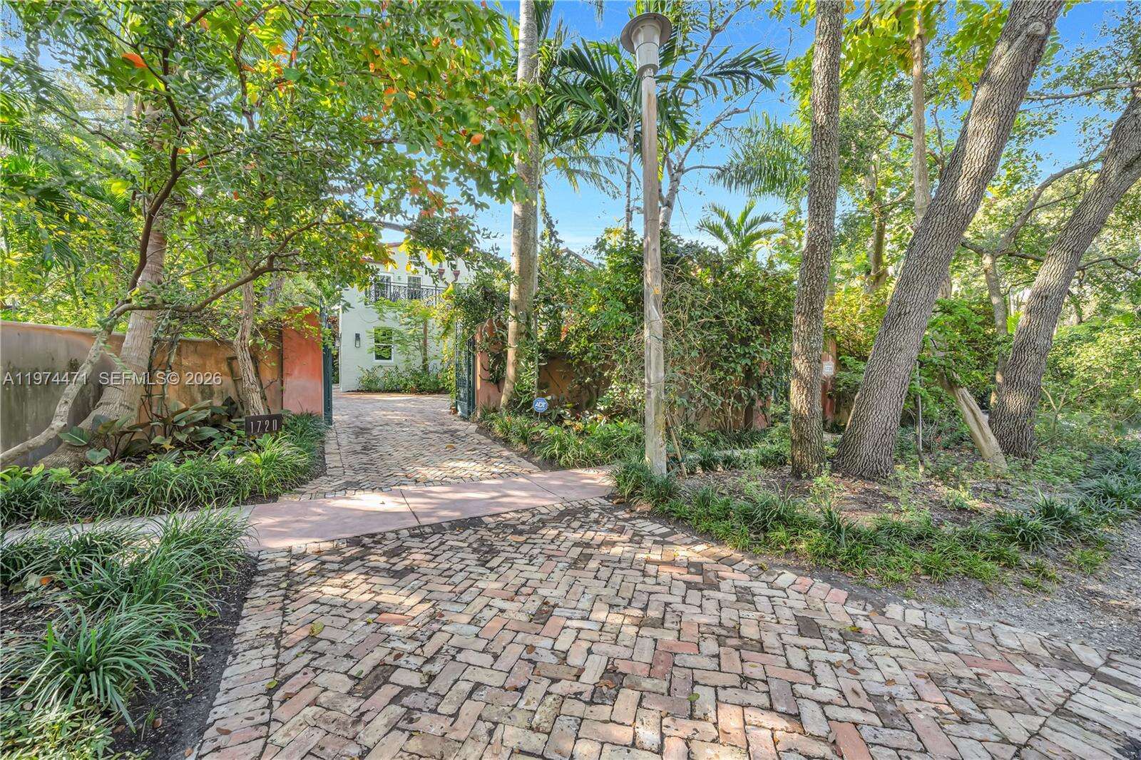 1720 Espanola Dr, Miami, FL 33133 - For Sale photo 16