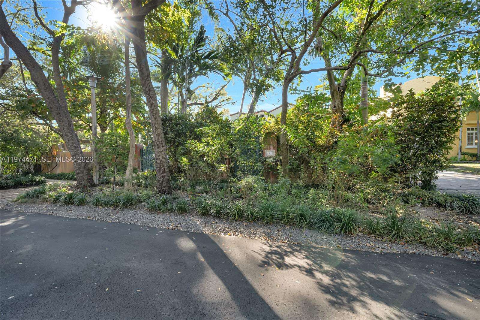 1720 Espanola Dr, Miami, FL 33133 - For Sale photo 17