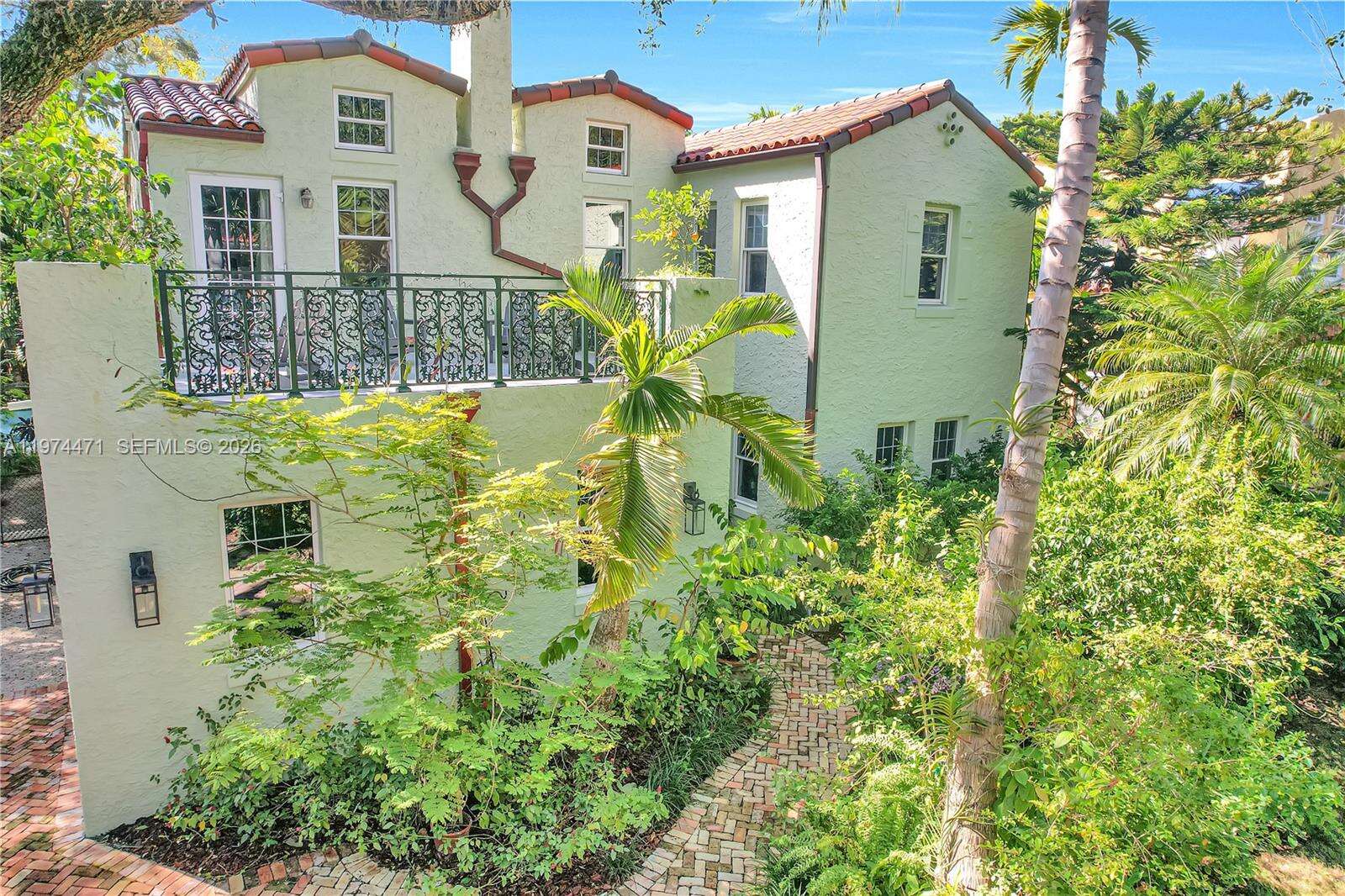 1720 Espanola Dr, Miami, FL 33133 - For Sale photo 6