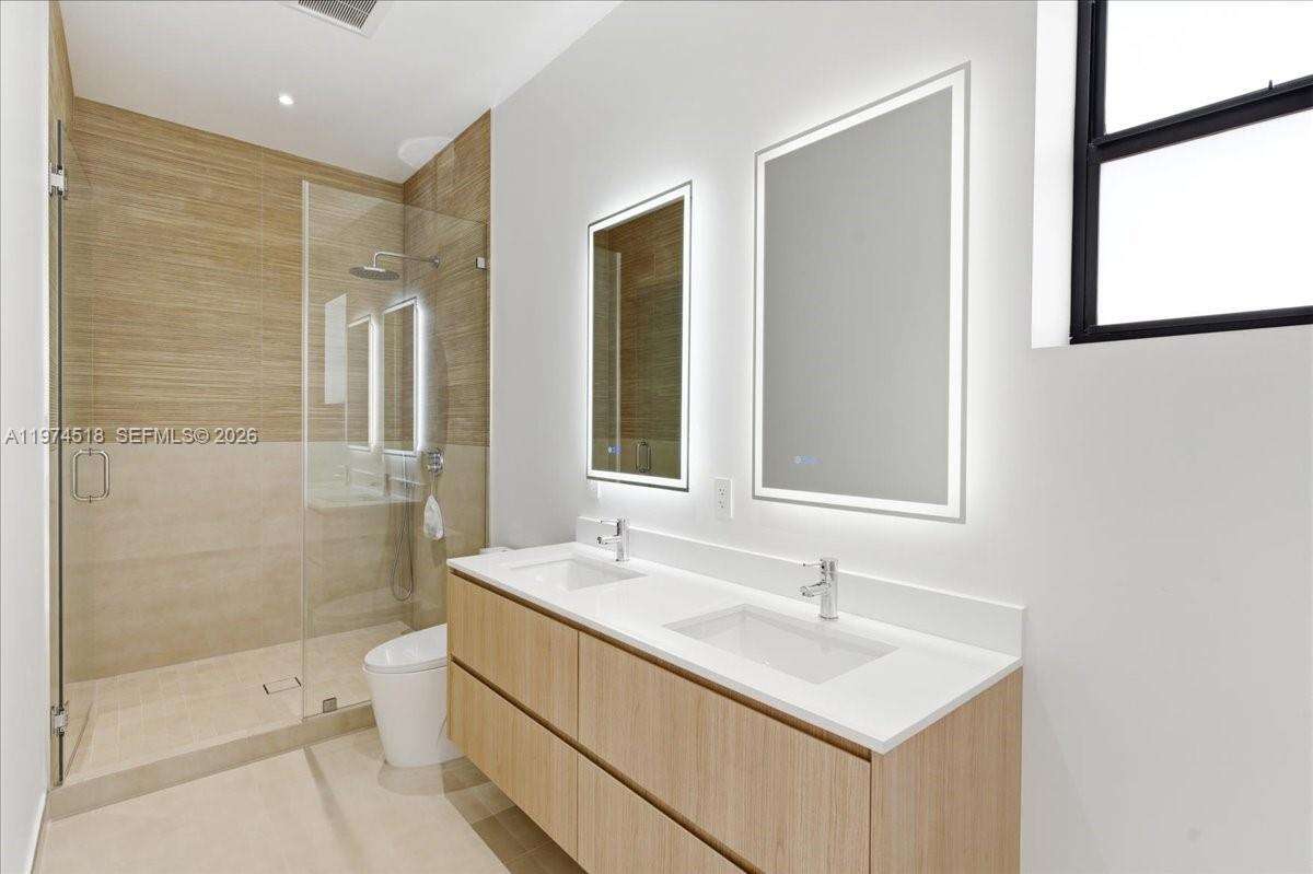 2925 36th Ave, Miami, FL 33133 | Picture 25