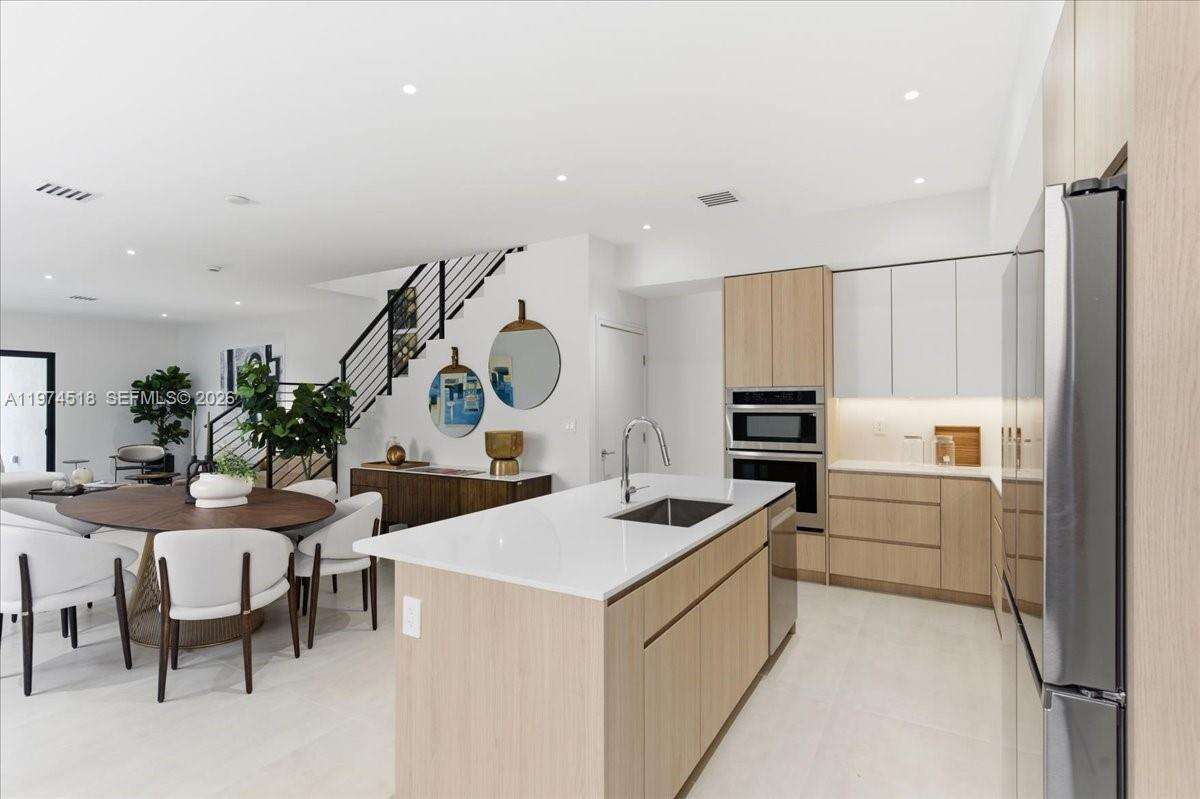 2925 36th Ave, Miami, FL 33133 | Picture 4