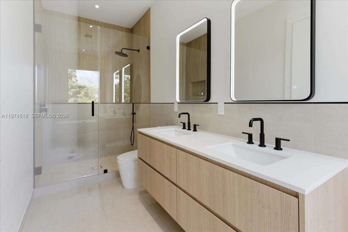 2925 36th Ave, Miami, FL 33133 | Picture 49