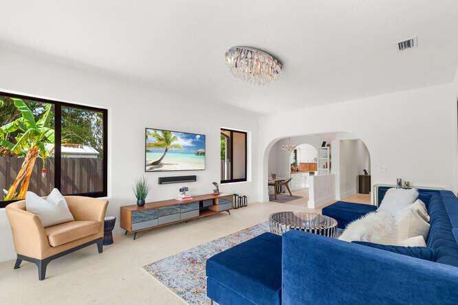 7820 Hawthorne, Miami Beach, FL 33141 - For Sale photo 3