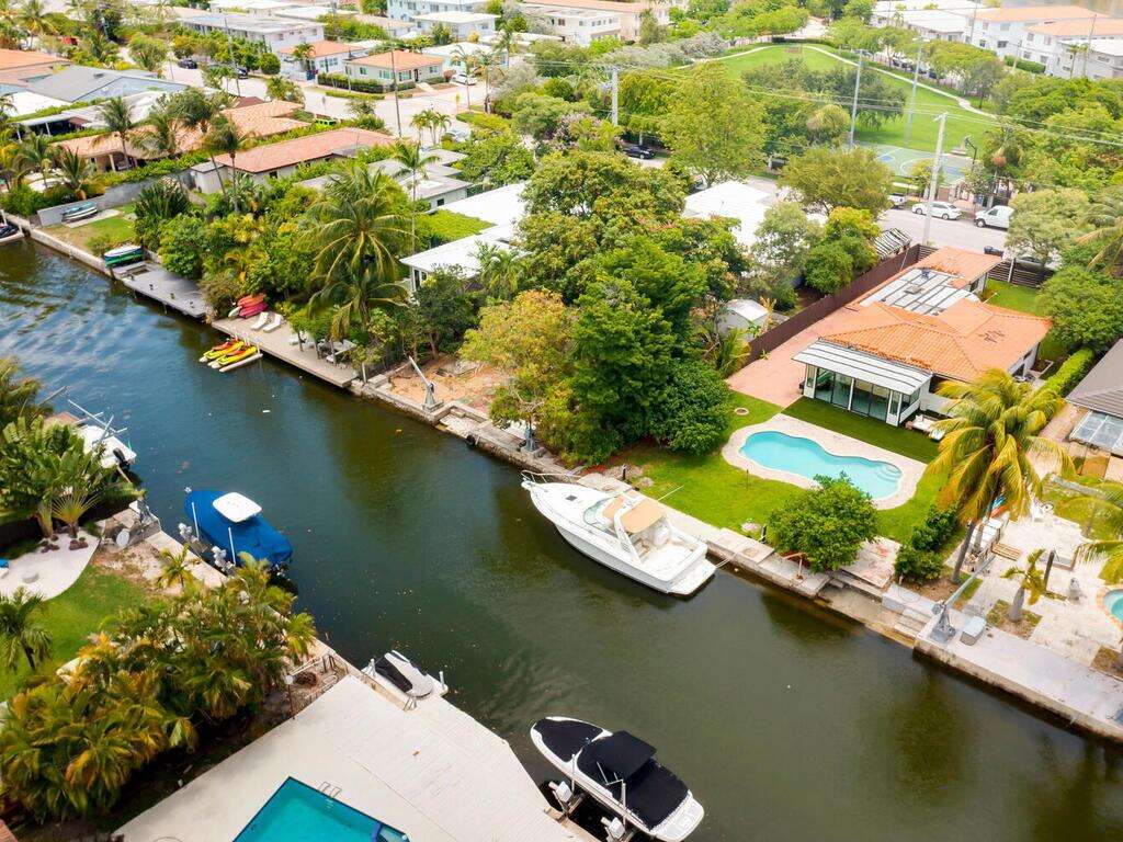 7820 Hawthorne, Miami Beach, FL 33141 - For Sale photo 34