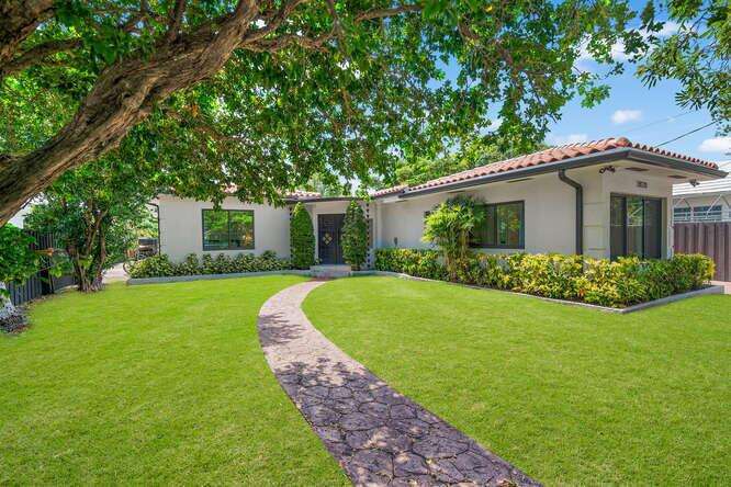 7820 Hawthorne, Miami Beach, FL 33141 - For Sale photo 40