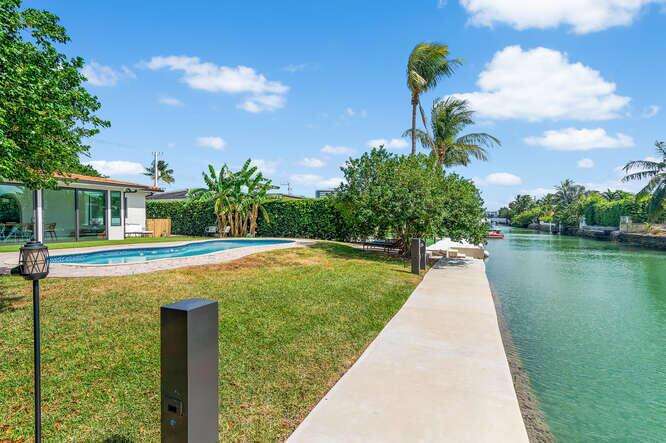 7820 Hawthorne, Miami Beach, FL 33141 - For Sale photo 49