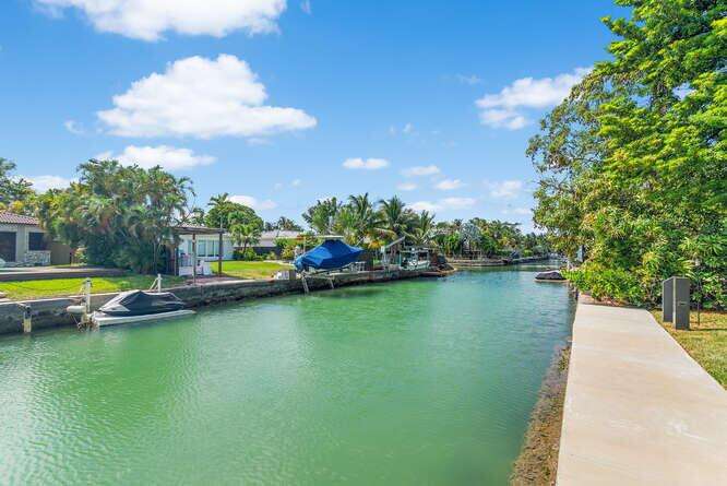 7820 Hawthorne, Miami Beach, FL 33141 - For Sale photo 53