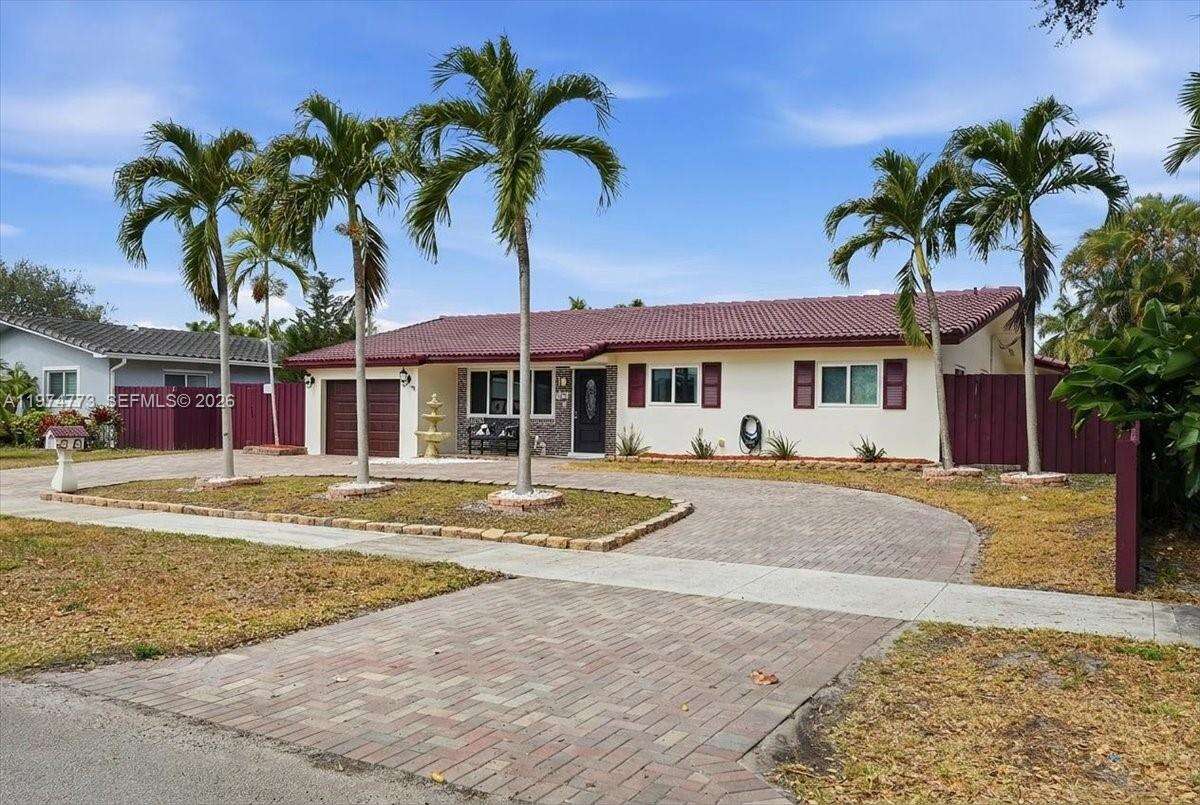 4925 Tyler St, Hollywood, FL 33021 | Picture 2