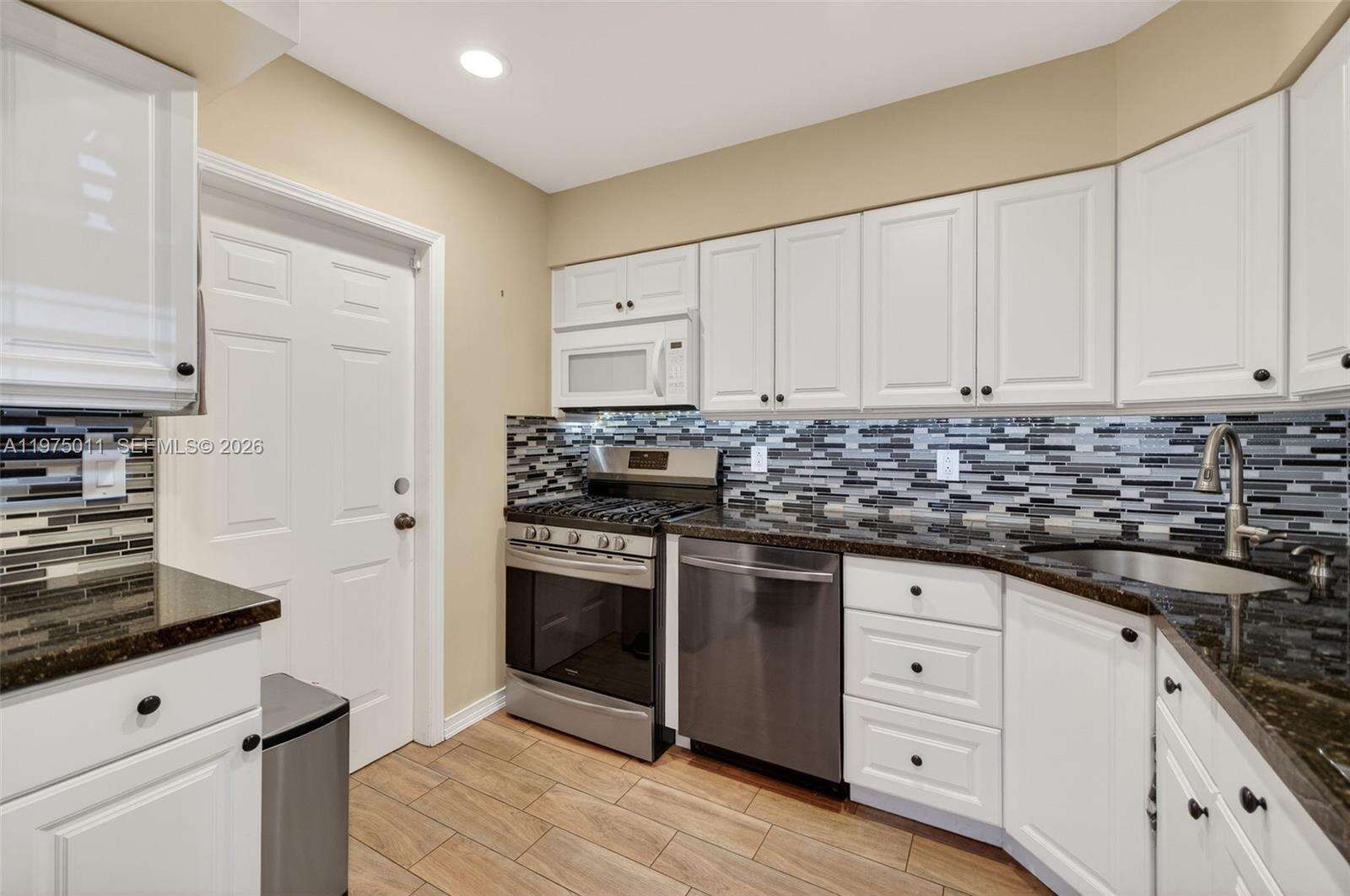 2543 Liberty St, Hollywood, FL 33020 | Picture 24