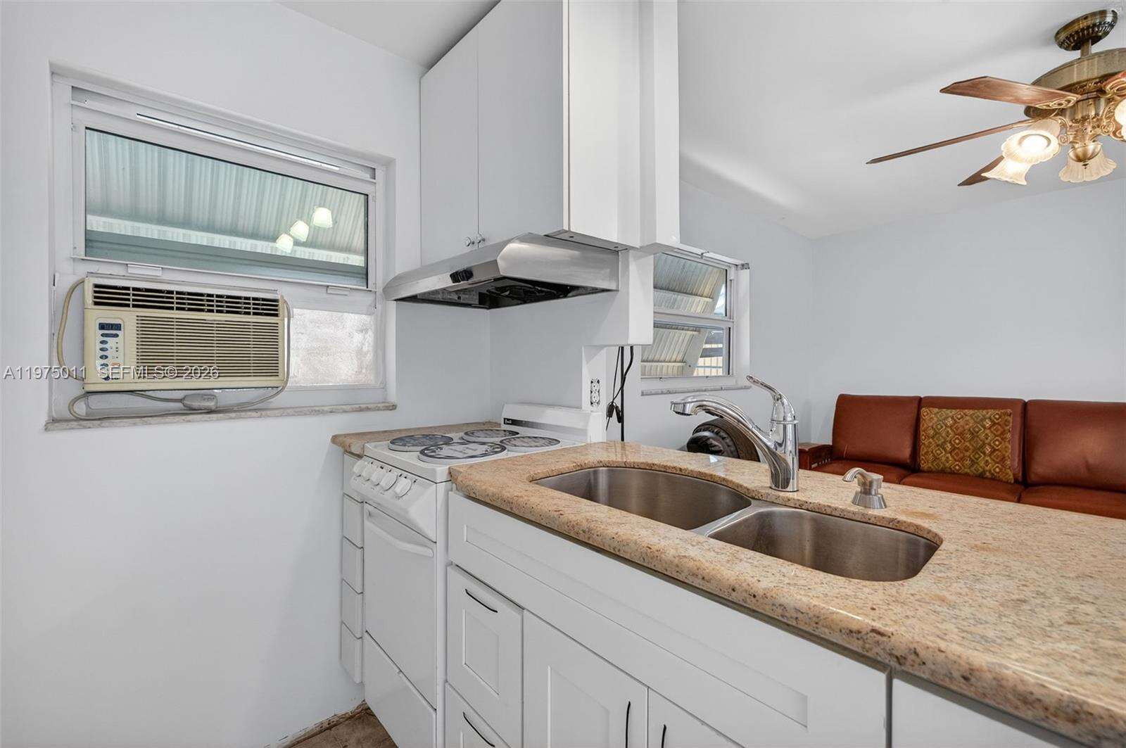 2543 Liberty St, Hollywood, FL 33020 | Picture 44