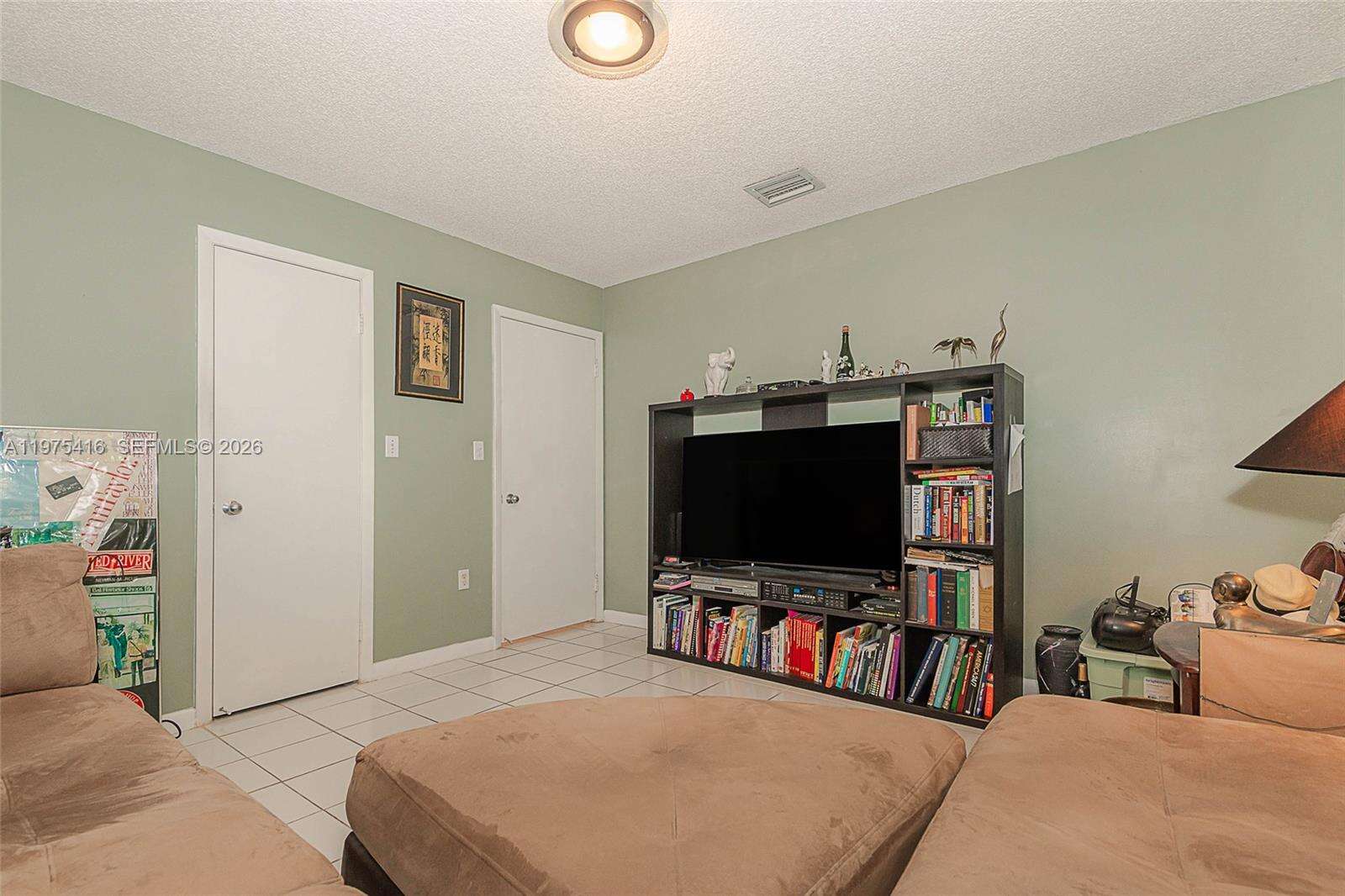 2518 206th Ter, Miami, FL 33180 | Picture 31