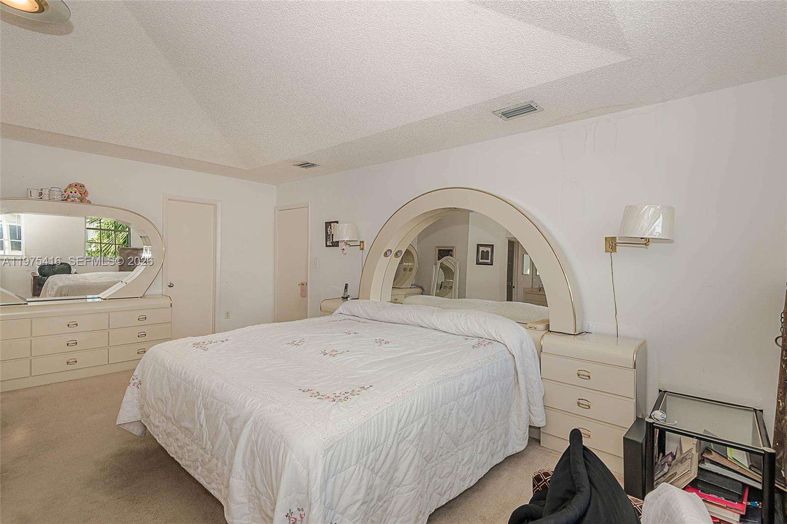 2518 206th Ter, Miami, FL 33180 | Picture 35