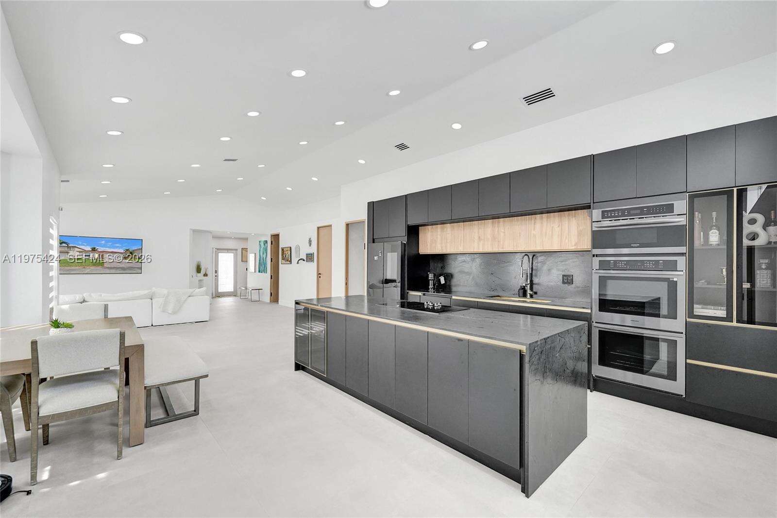 3371 51st St, Hollywood, FL 33312 | Picture 5