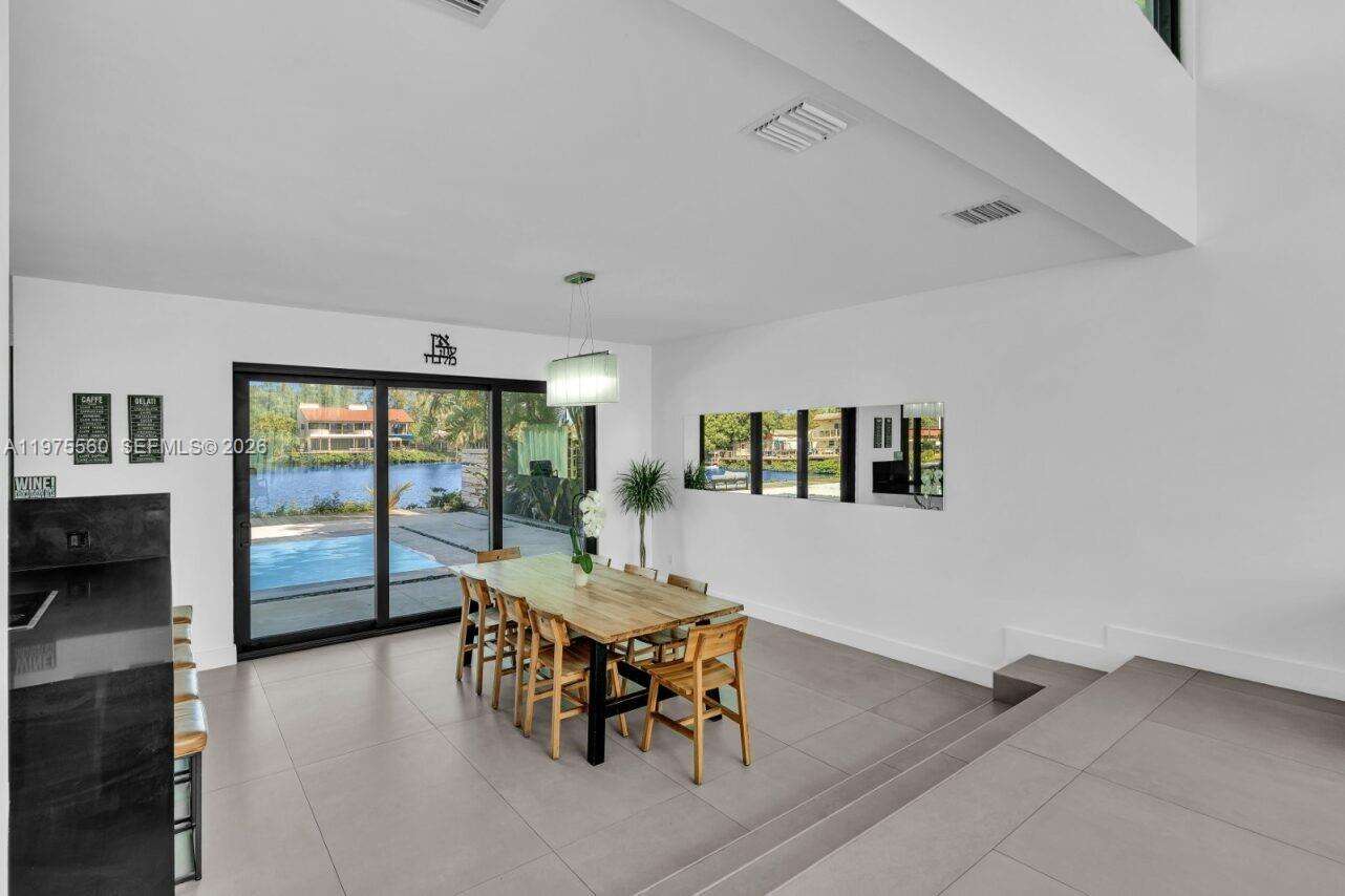 19801 23rd Ave, Miami, FL 33180 | Picture 18