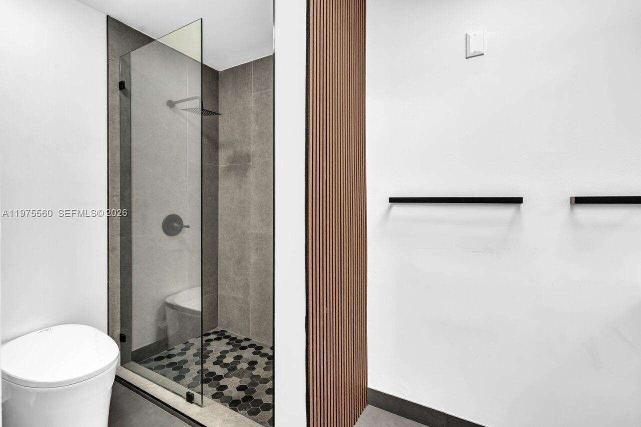 19801 23rd Ave, Miami, FL 33180 | Picture 40