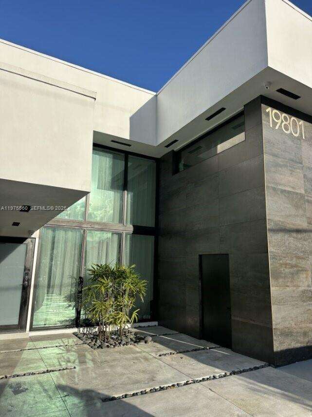 19801 23rd Ave, Miami, FL 33180 | Picture 6