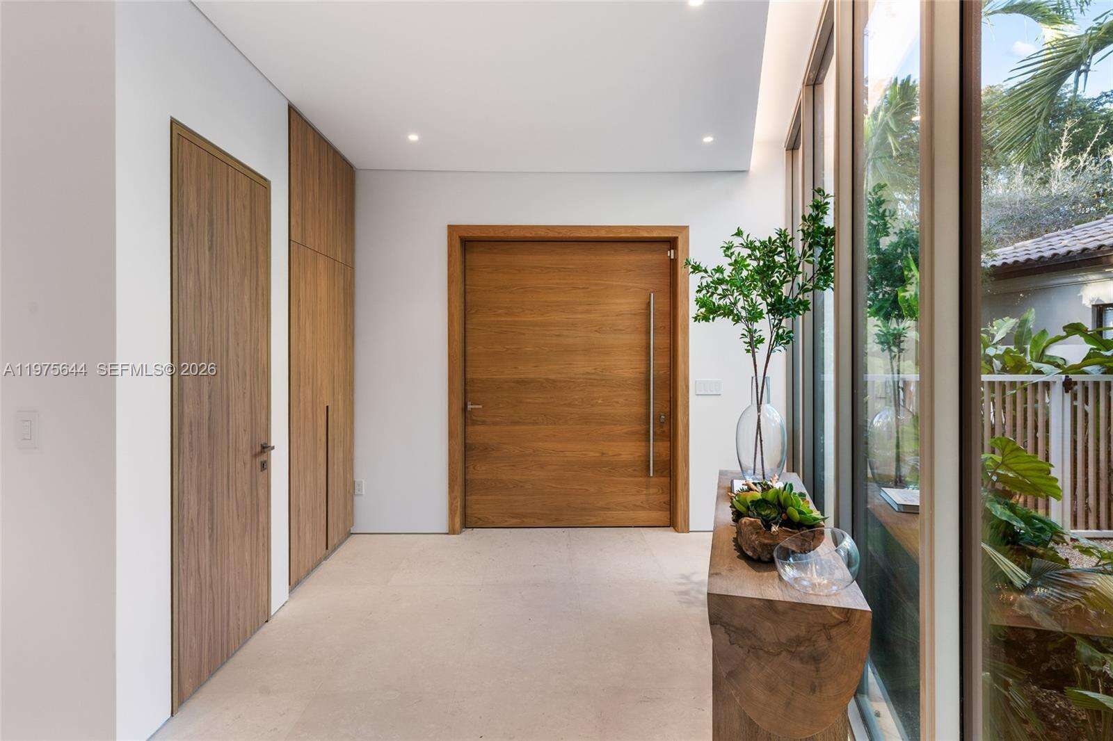 1616 Onaway Dr, Miami, FL 33133 | Picture 11