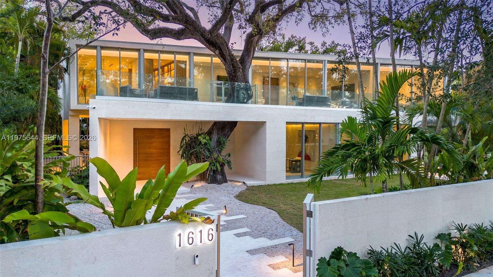 1616 Onaway Dr, Miami, FL 33133 | Picture 6