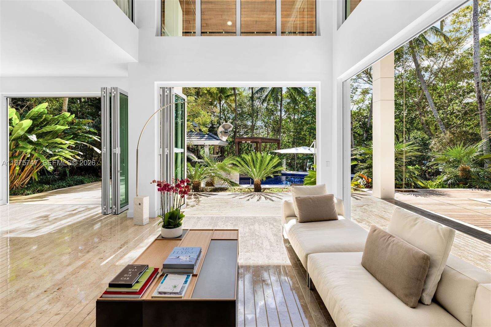 7150 Lago Dr, Coral Gables, FL 33143 | Picture 12