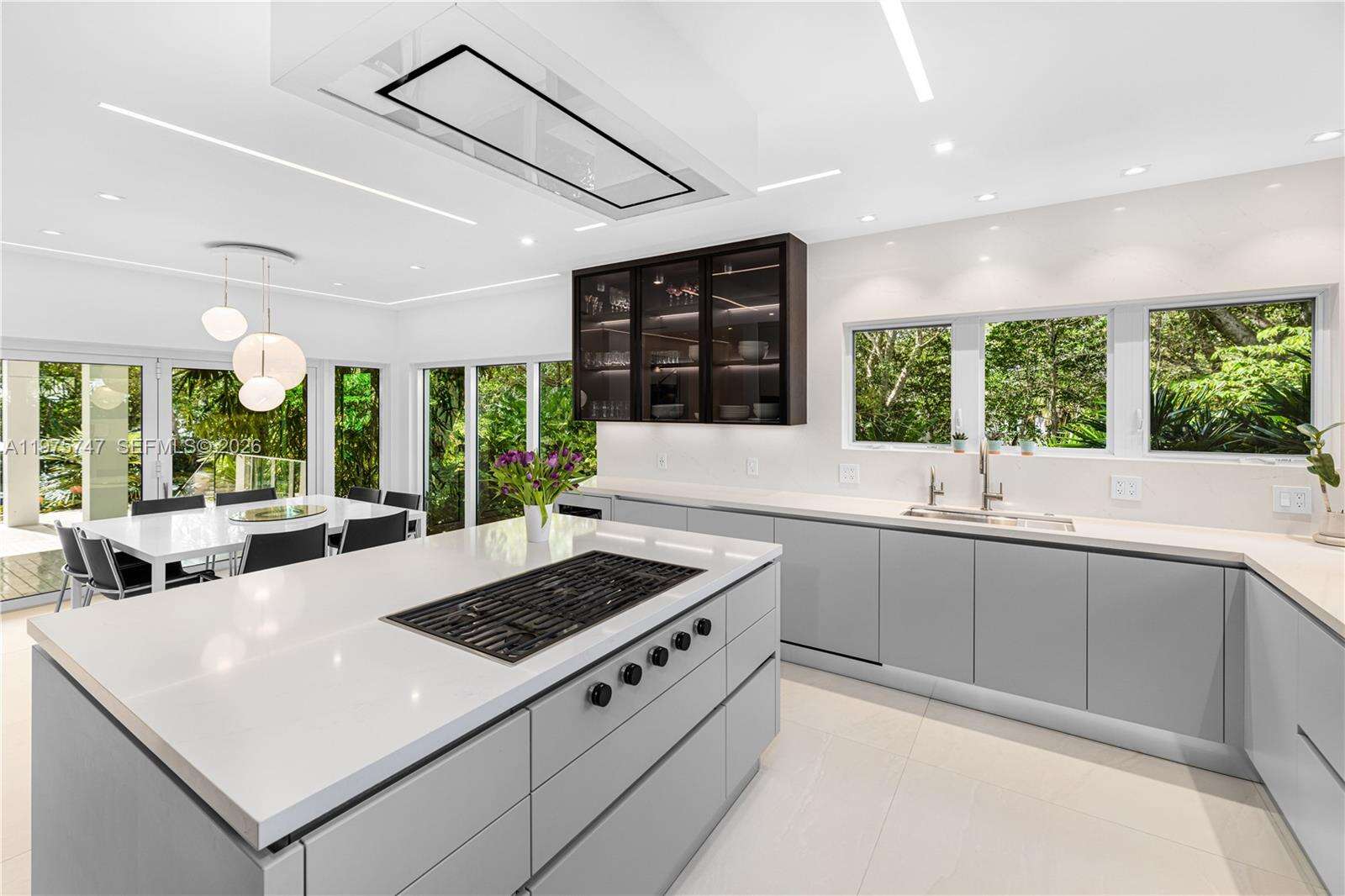 7150 Lago Dr, Coral Gables, FL 33143 | Picture 13