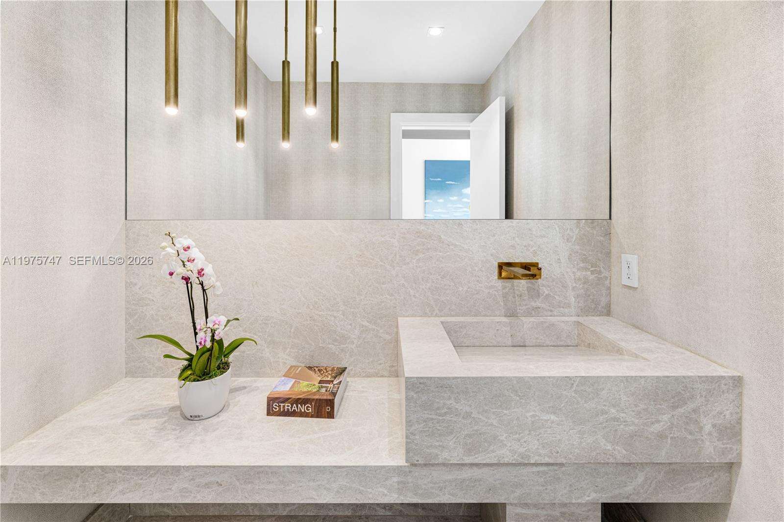 7150 Lago Dr, Coral Gables, FL 33143 | Picture 15