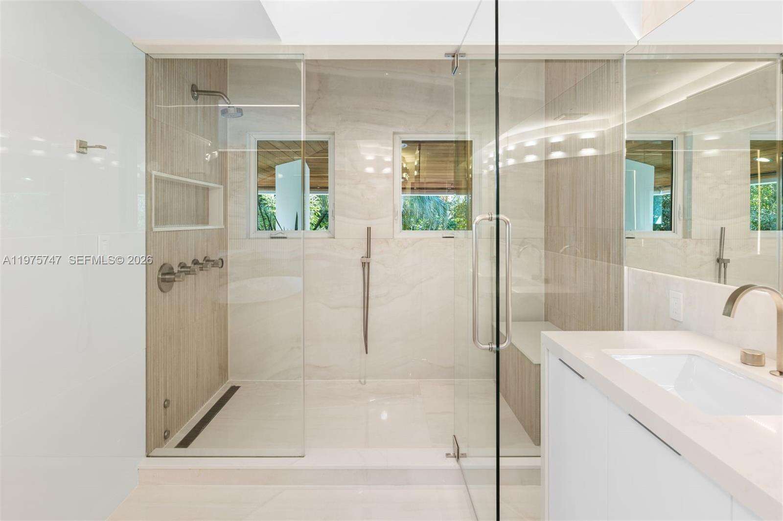 7150 Lago Dr, Coral Gables, FL 33143 | Picture 21