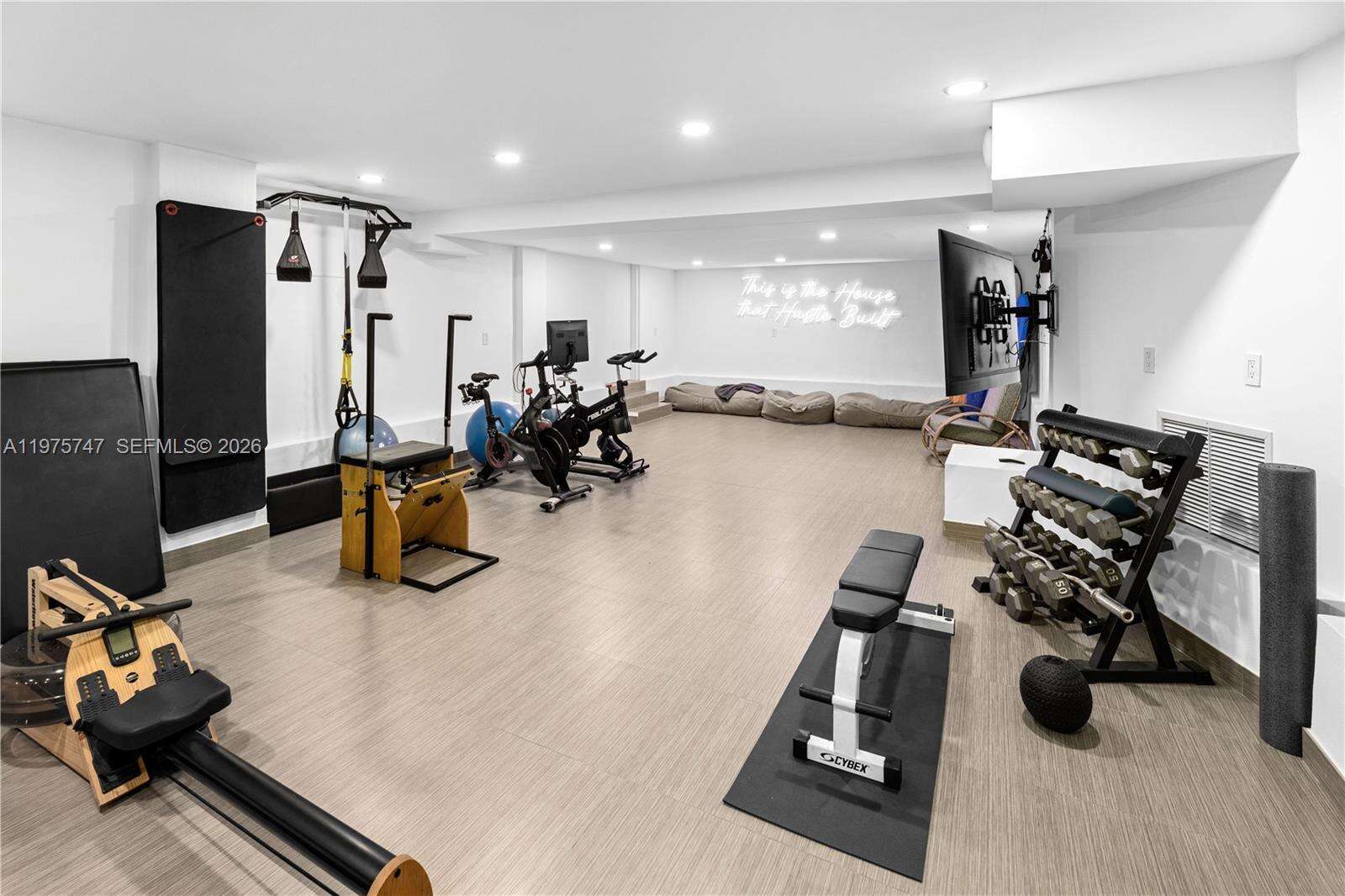 7150 Lago Dr, Coral Gables, FL 33143 | Picture 25