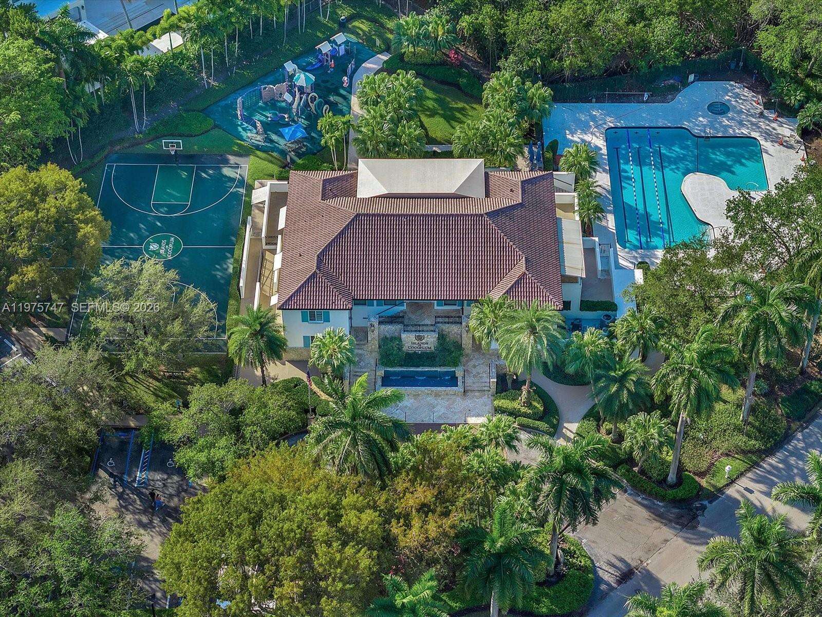 7150 Lago Dr, Coral Gables, FL 33143 | Picture 33